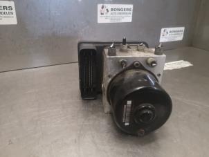 Gebruikte ABS Pomp Volvo V50 (MW) 2.4 D5 20V Prijs op aanvraag aangeboden door Bongers Auto-Onderdelen Zeeland