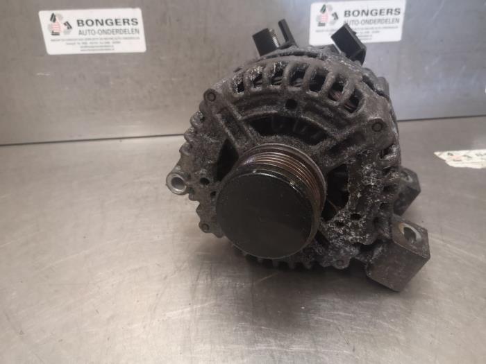Gebruikte Dynamo Volvo V50 (MW) 2.4 D5 20V Prijs op aanvraag aangeboden door Bongers Auto-Onderdelen Zeeland