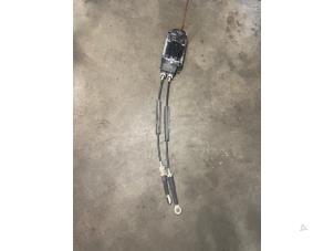 Gebruikte Versnellingspook Renault Twingo II (CN) Prijs € 125,00 Margeregeling aangeboden door Bongers Auto-Onderdelen Zeeland