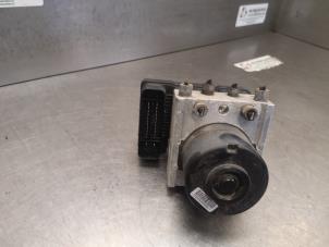 Gebruikte ABS Pomp Peugeot 206+ (2L/M) 1.4 HDi Prijs op aanvraag aangeboden door Bongers Auto-Onderdelen Zeeland