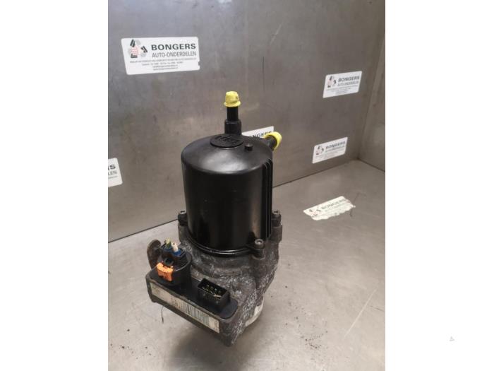 Gebruikte Servopomp Peugeot 206+ (2L/M) 1.4 HDi Prijs op aanvraag aangeboden door Bongers Auto-Onderdelen Zeeland