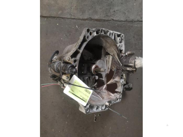 Gebruikte Versnellingsbak Peugeot Partner (GC/GF/GG/GJ/GK) Prijs op aanvraag aangeboden door Bongers Auto-Onderdelen Zeeland