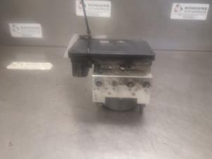 Gebruikte ABS Pomp Peugeot 208 I (CA/CC/CK/CL) 1.0 Vti 12V PureTech Prijs op aanvraag aangeboden door Bongers Auto-Onderdelen Zeeland