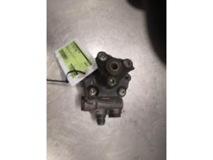 Gebruikte Stuurpomp BMW 5 serie Touring (E61) 525d 24V Prijs op aanvraag aangeboden door Bongers Auto-Onderdelen Zeeland