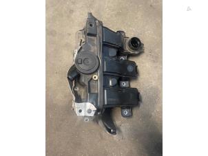 Gebruikte Kleppendeksel Mercedes Vito (447.6) 1.6 109 CDI 16V Prijs op aanvraag aangeboden door Bongers Auto-Onderdelen Zeeland