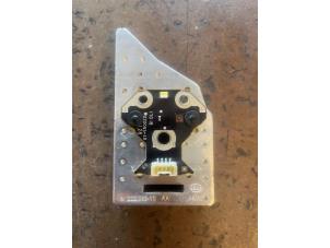 Gebruikte Module LED koplamp Renault Clio V (RJAB) 1.0 TCe 100 12V Prijs op aanvraag aangeboden door Bongers Auto-Onderdelen Zeeland