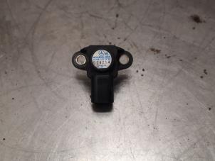 Gebruikte Map Sensor (inlaatspruitstuk) Mercedes C (W203) 1.8 C-180K 16V Prijs op aanvraag aangeboden door Bongers Auto-Onderdelen Zeeland