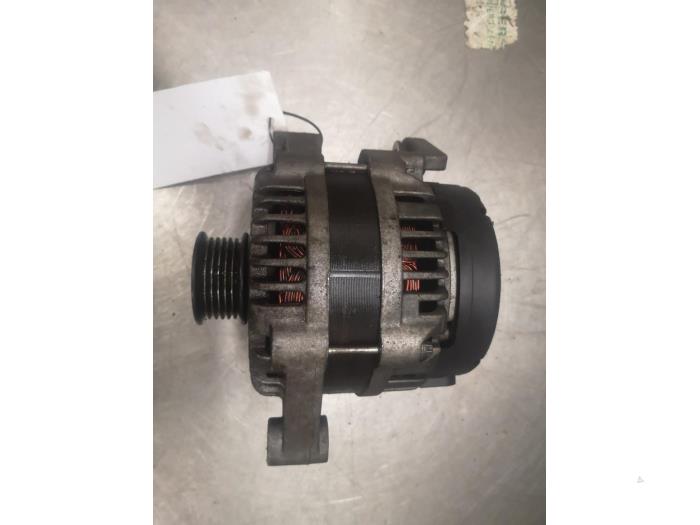 Dynamo van een Chevrolet Epica 2.5 24V 2008