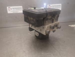 Gebruikte ABS Pomp Ford Fiesta 6 (JA8) 1.6 TDCi 16V 90 Prijs op aanvraag aangeboden door Bongers Auto-Onderdelen Zeeland