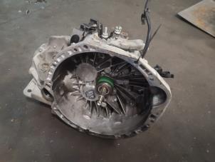 Gebruikte Versnellingsbak Renault Laguna III (BT) 2.0 dCi 16V 130 Prijs op aanvraag aangeboden door Bongers Auto-Onderdelen Zeeland