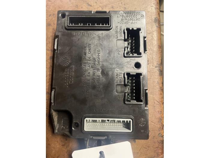 Gebruikte Computer Body Control Renault Twingo III (AH) 1.0 SCe 70 12V Prijs op aanvraag aangeboden door Bongers Auto-Onderdelen Zeeland