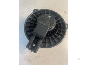 Gebruikte Kachel Ventilatiemotor Mazda CX-5 I (KE,GH) Prijs op aanvraag aangeboden door Bongers Auto-Onderdelen Zeeland