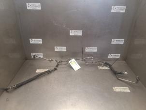 Gebruikte Oliedruk Leiding Mercedes C Estate (S205) C-350 e 2.0 16V Prijs op aanvraag aangeboden door Bongers Auto-Onderdelen Zeeland