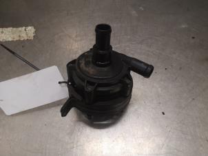 Gebruikte Waterpomp Opel Insignia Grand Sport 2.0 CDTI 16V 4x4 Prijs op aanvraag aangeboden door Bongers Auto-Onderdelen Zeeland