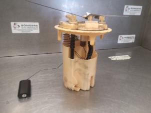 Gebruikte Tank element Pomp Peugeot 308 (4A/C) 1.6 HDi 16V FAP Prijs op aanvraag aangeboden door Bongers Auto-Onderdelen Zeeland