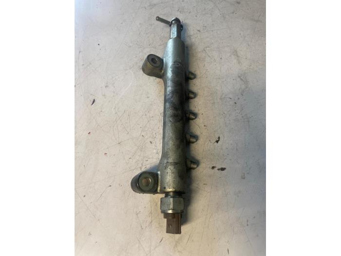 Gebruikte Injector brug Nissan Pathfinder (R51) 2.5 dCi 16V 4x4 Prijs op aanvraag aangeboden door Bongers Auto-Onderdelen Zeeland