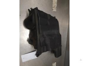 Gebruikte Luchtfilterhuis Mercedes ML II (164/4JG) 3.0 ML-280 CDI 4-Matic V6 24V Prijs op aanvraag aangeboden door Bongers Auto-Onderdelen Zeeland