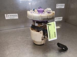 Gebruikte Tank element Pomp Jeep Grand Cherokee (WG/WJ) 2.7 CRD 20V Prijs op aanvraag aangeboden door Bongers Auto-Onderdelen Zeeland