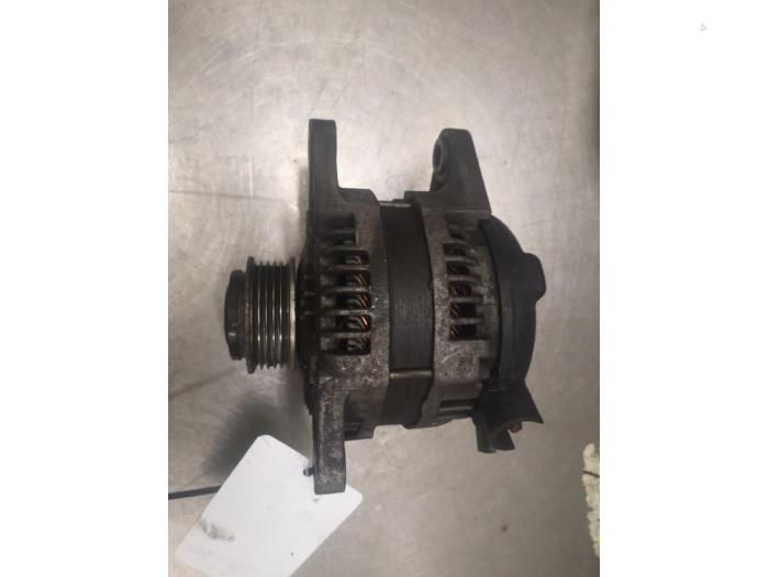 Gebruikte Alternator Alfa Romeo Brera (939) 2.4 JTDM 20V Prijs op aanvraag aangeboden door Bongers Auto-Onderdelen Zeeland