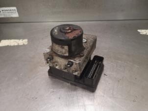 Gebruikte ABS Pomp Volkswagen Transporter T5 2.5 TDi Prijs op aanvraag aangeboden door Bongers Auto-Onderdelen Zeeland