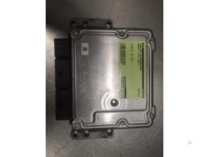 Gebruikte Computer Motormanagement Renault Clio IV (5R) 1.5 Energy dCi 90 FAP Prijs op aanvraag aangeboden door Bongers Auto-Onderdelen Zeeland
