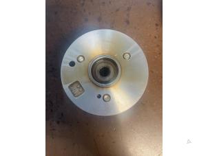 Gebruikte Nokkenas Tandwiel Toyota Yaris III (P13) 1.0 12V VVT-i Prijs op aanvraag aangeboden door Bongers Auto-Onderdelen Zeeland