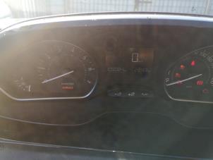 Gebruikte Motor Peugeot 208 I (CA/CC/CK/CL) 1.2 Vti 12V PureTech 82 Prijs op aanvraag aangeboden door Bongers Auto-Onderdelen Zeeland