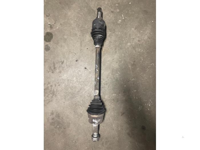 Gebruikte Steekas links-voor Fiat 500L (199) 0.9 TwinAir Turbo 105 Prijs op aanvraag aangeboden door Bongers Auto-Onderdelen Zeeland