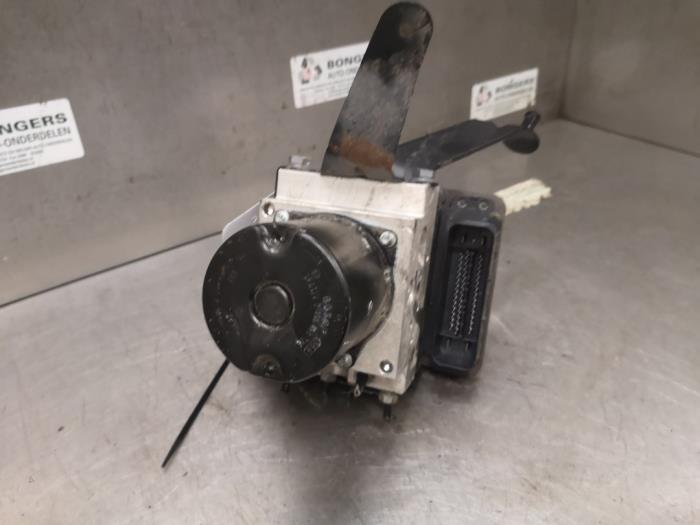 Gebruikte ABS Pomp BMW 5 serie Touring (E61) 530d 24V Prijs op aanvraag aangeboden door Bongers Auto-Onderdelen Zeeland