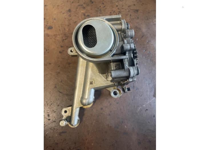 Gebruikte Oliepomp Opel Astra K 1.0 Turbo 12V Prijs op aanvraag aangeboden door Bongers Auto-Onderdelen Zeeland