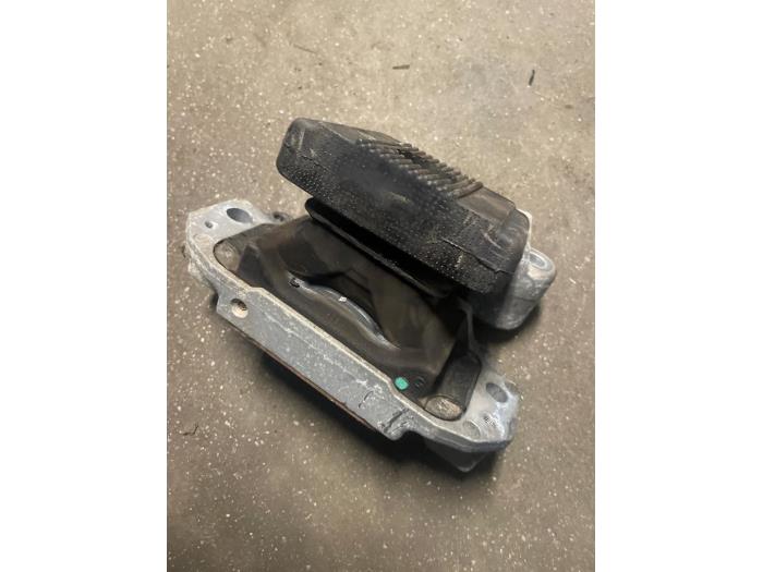 Gebruikte Motorrubber Mitsubishi Outlander (GF/GG) 2.0 16V PHEV 4x4 Prijs op aanvraag aangeboden door Bongers Auto-Onderdelen Zeeland
