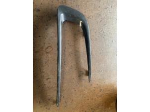 Gebruikte Afdekplaat mistlamp rechts Peugeot 2008 (CU) 1.6 Blue HDi 100 Prijs op aanvraag aangeboden door Bongers Auto-Onderdelen Zeeland