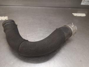 Gebruikte Intercooler Slang Dacia Duster (SR) 1.0 TCE 100 Bi-Fuel, Eco-G 12V Prijs op aanvraag aangeboden door Bongers Auto-Onderdelen Zeeland