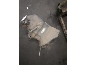 Gebruikte Tank adblue Volkswagen Touran (5T1) 2.0 TDI 16V BlueMotion Technology SCR Prijs op aanvraag aangeboden door Bongers Auto-Onderdelen Zeeland