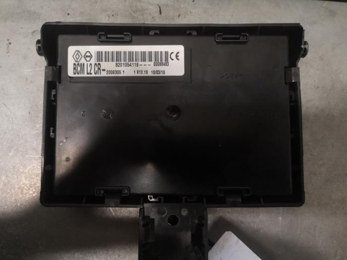 Gebruikte Bodycontrol Module Renault Clio III (BR/CR) 1.2 16V 75 Prijs op aanvraag aangeboden door Bongers Auto-Onderdelen Zeeland