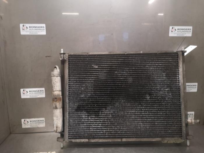 Gebruikte Airco Condensor Renault Clio III (BR/CR) 1.2 16V 75 Prijs op aanvraag aangeboden door Bongers Auto-Onderdelen Zeeland