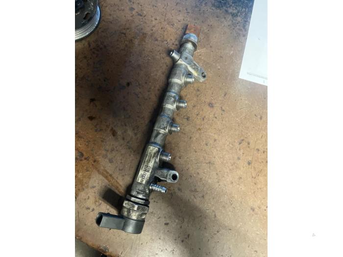 Gebruikte Injector brug Audi Q5 (8RB) 2.0 TDI 16V Quattro Prijs op aanvraag aangeboden door Bongers Auto-Onderdelen Zeeland