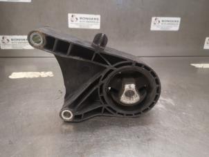 Gebruikte Motorsteun Opel Insignia Sports Tourer 2.0 CDTI 16V 110 Ecotec Prijs op aanvraag aangeboden door Bongers Auto-Onderdelen Zeeland