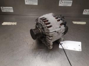 Gebruikte Dynamo Volkswagen Transporter T5 2.0 TDI DRF Prijs op aanvraag aangeboden door Bongers Auto-Onderdelen Zeeland