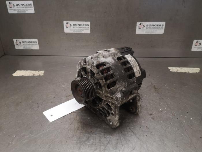 Gebruikte Dynamo Skoda Fabia II (5J) 1.2i 12V Prijs op aanvraag aangeboden door Bongers Auto-Onderdelen Zeeland