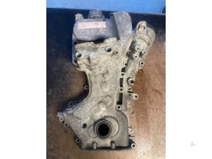 Gebruikte Distributiedeksel Volkswagen Jetta III (1K2) 1.4 TSI 140 16V Prijs op aanvraag aangeboden door Bongers Auto-Onderdelen Zeeland