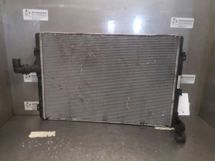 Gebruikte Radiateur Volkswagen Passat Variant (3C5) 2.0 TDI 16V 170 Prijs op aanvraag aangeboden door Bongers Auto-Onderdelen Zeeland