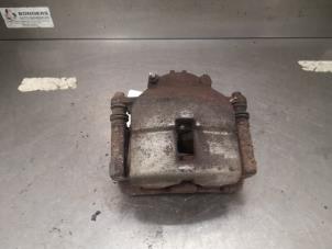 Gebruikte Remklauw (Tang) rechts-voor Chrysler PT Cruiser 2.0 16V Prijs op aanvraag aangeboden door Bongers Auto-Onderdelen Zeeland