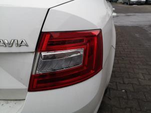 Gebruikte Achterlicht rechts Skoda Octavia (5EAA) 1.4 TSI 16V G-TEC Prijs op aanvraag aangeboden door Bongers Auto-Onderdelen Zeeland