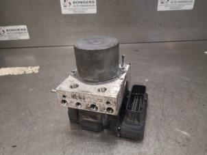 Gebruikte ABS Pomp Volkswagen Polo V (6R) 1.2 TSI 16V Prijs op aanvraag aangeboden door Bongers Auto-Onderdelen Zeeland