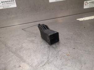 Gebruikte Gloeirelais Iveco New Daily VI 35C15, 40C15, 50C15, 65C15, 70C15, 35S15 Prijs op aanvraag aangeboden door Bongers Auto-Onderdelen Zeeland