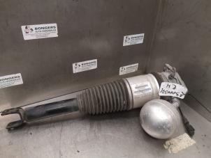 Gebruikte Achterpoot rechts Volkswagen Phaeton (3D) 3.0 V6 TDI 24V 4Motion Prijs op aanvraag aangeboden door Bongers Auto-Onderdelen Zeeland