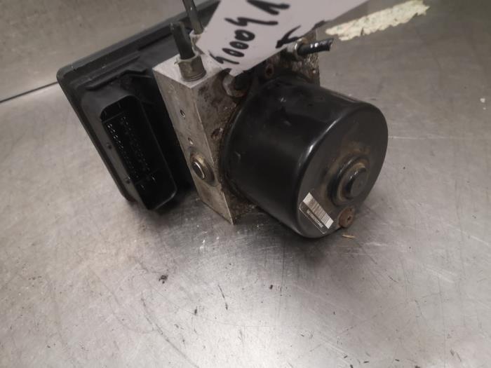 Gebruikte ABS Pomp Opel Astra H SW (L35) 1.6 16V Twinport Prijs op aanvraag aangeboden door Bongers Auto-Onderdelen Zeeland
