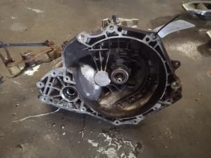 Gebruikte Versnellingsbak Opel Astra H SW (L35) 1.6 16V Twinport Prijs op aanvraag aangeboden door Bongers Auto-Onderdelen Zeeland