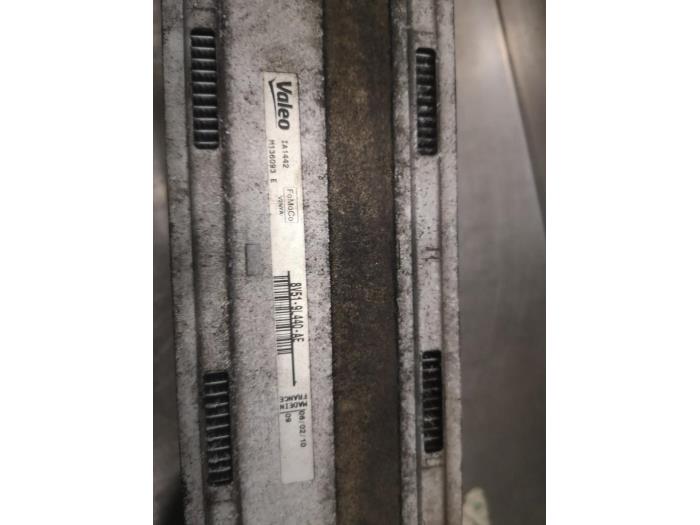 Intercooler van een Ford Fiesta 6 (JA8) 1.6 TDCi 16V 90 2010